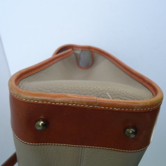Vintage Dooney & Bourke leather handbag. - Picture 16 of 16